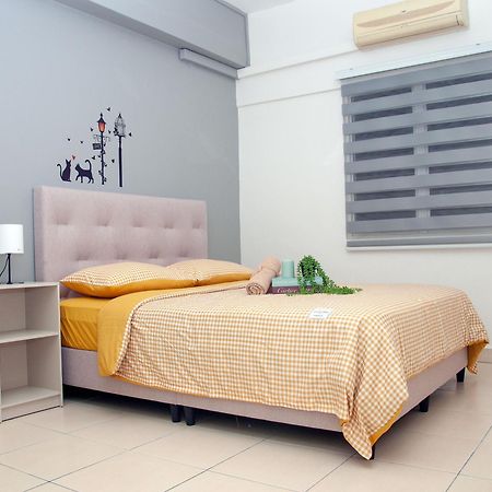 סרי קמבאנגן Five H Family Service Apartment מראה חיצוני תמונה