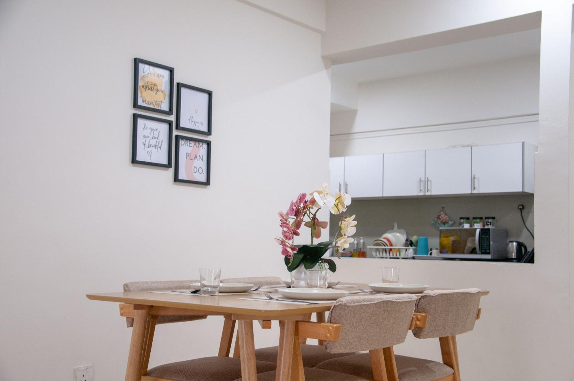 סרי קמבאנגן Five H Family Service Apartment מראה חיצוני תמונה